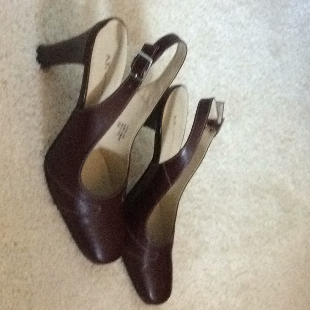 Anne Klein heels